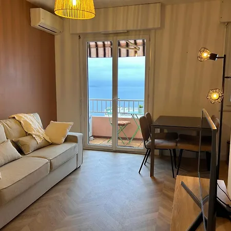 Apartment Studio Lumineux Et Ensoleille, Vue Ajaccio (Corsica)